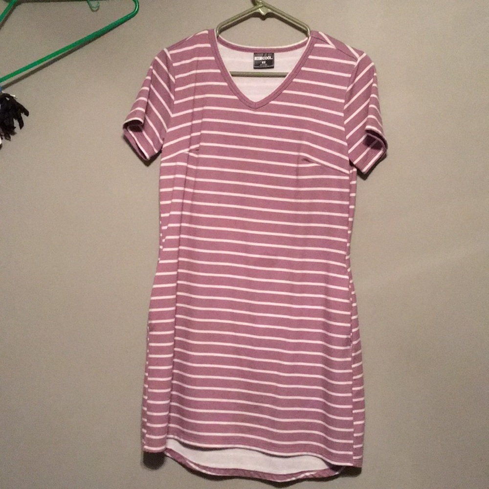 Short sleeve dress with pockets